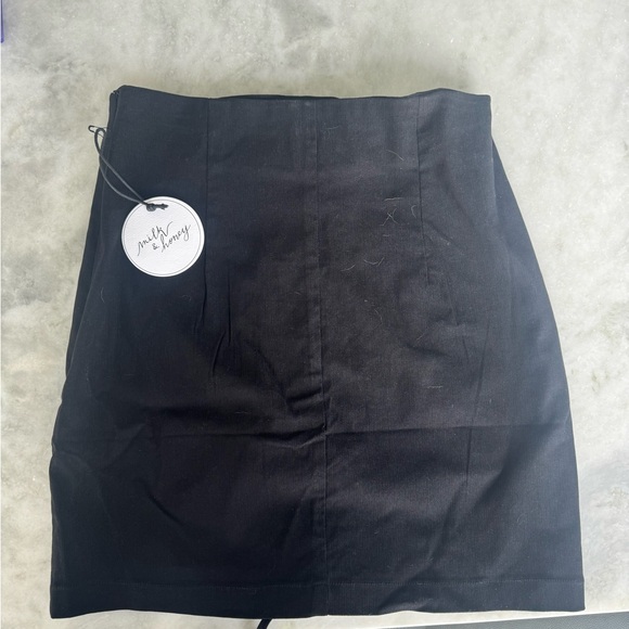 Girls skirt - Picture 1 of 2